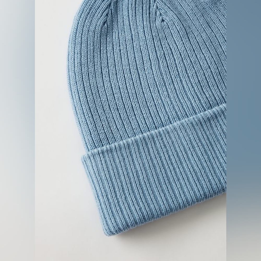 Aritiza Sunday Best Snowflake Beanie